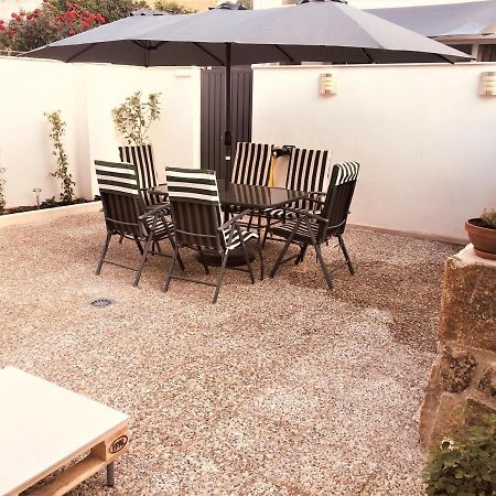 Acogedora Casa Con Patio En El Tiemblo Lägenhet Exteriör bild
