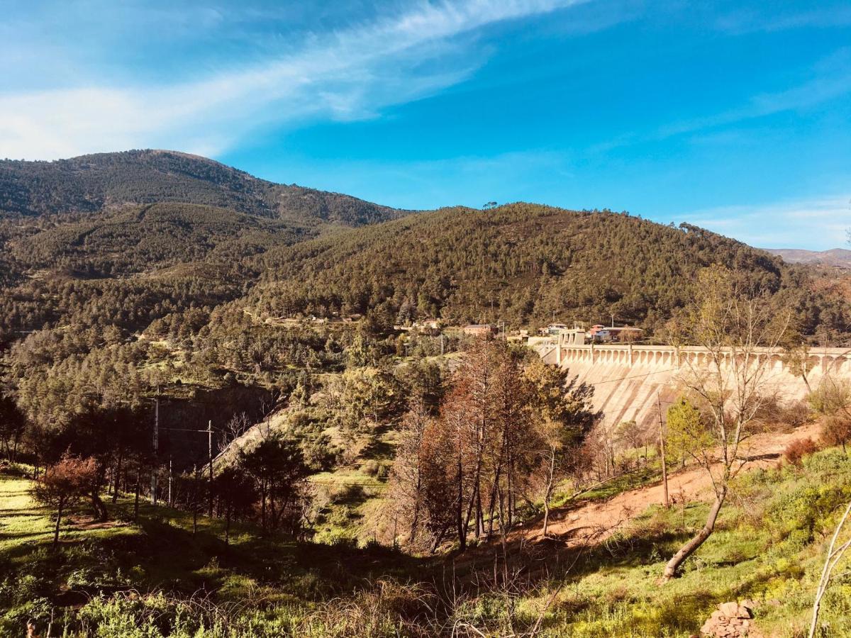 Acogedora Casa Con Patio En El Tiemblo Lägenhet Exteriör bild