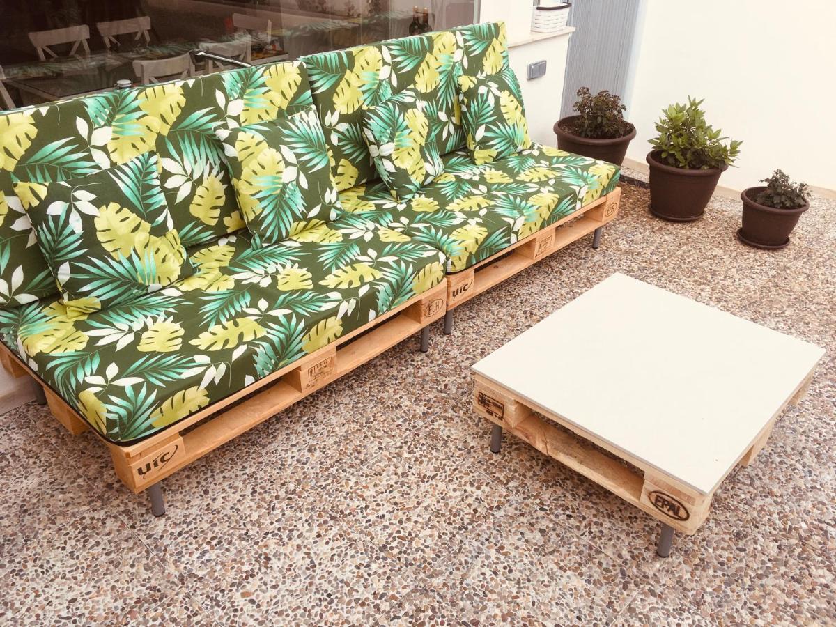Acogedora Casa Con Patio En El Tiemblo Lägenhet Exteriör bild